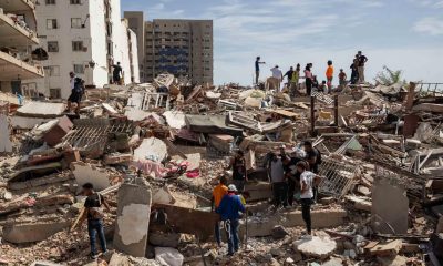 Rescatistas trabajan contra el tiempo en Venezuela para localizar sobrevivientes bajo los escombros tras los terremotos del 24 de junio. La Guaira y Caracas están entre las zonas más afectadas.